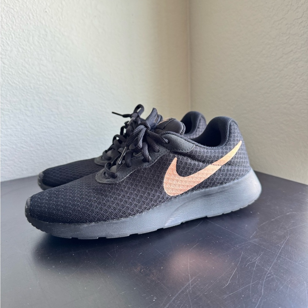 Nike Black & Rose Gold Sneakers W/ Cushioned Midsole